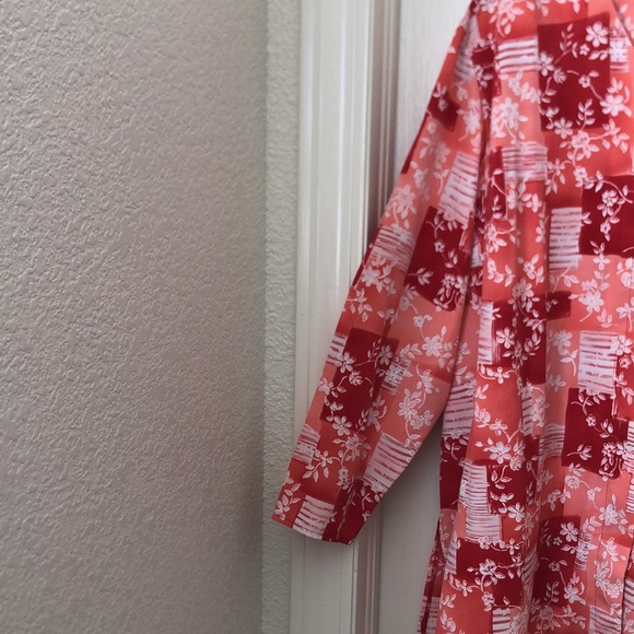 Susan Graver Woman’s Orange Blouse Size 3X - Picture 4 of 5